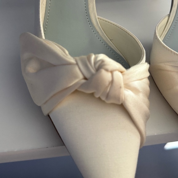 Nine West Ivory/Cream Satin Bow Heels – Bridal & Special Occasion - Picture 8 of 10